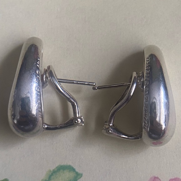 Authentic Tiffany & Co Elsa Peretti Bean Omega Back Stud Earring. Exquisite - Picture 14 of 17
